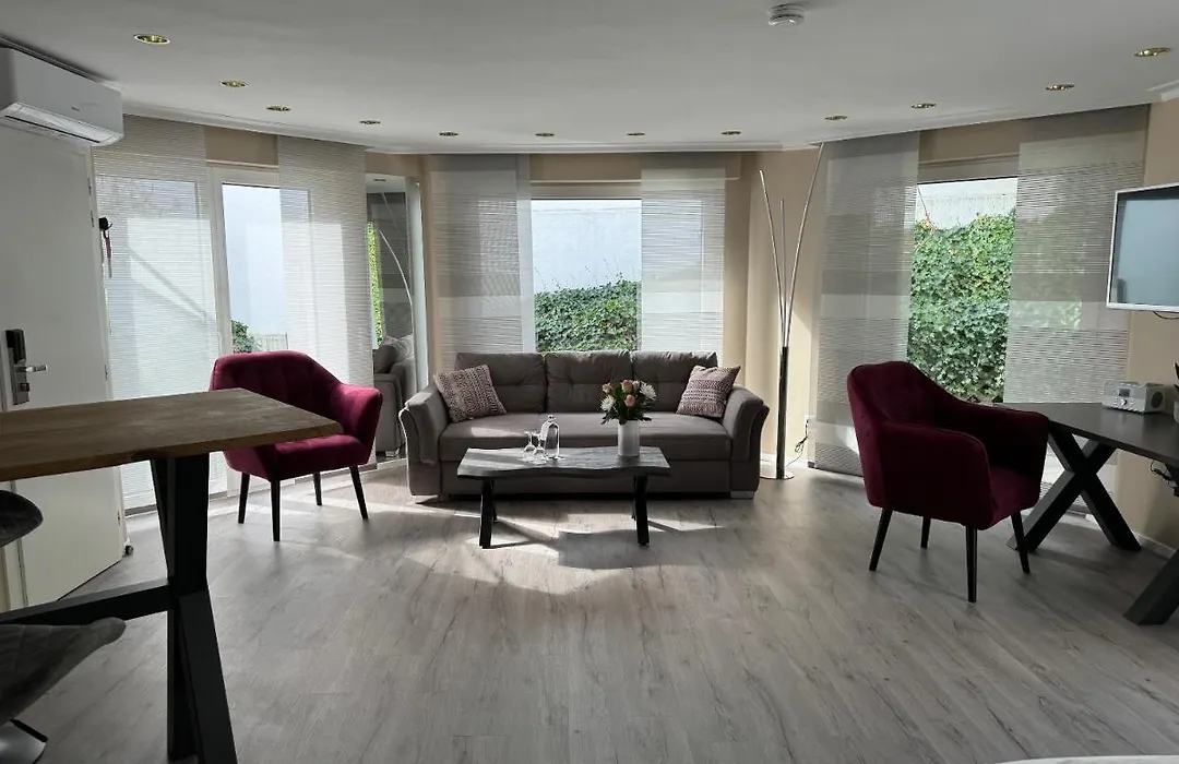 Cityhotel Kaiser Karl Aachen-1