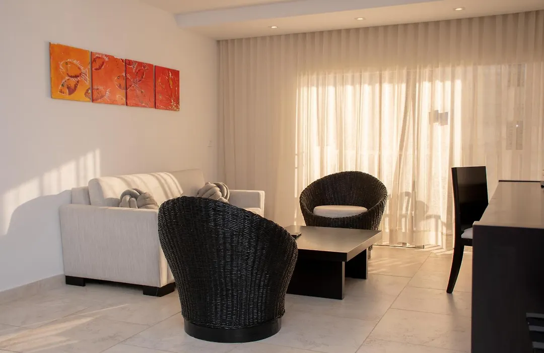 Hotel Capilla del Mar-1