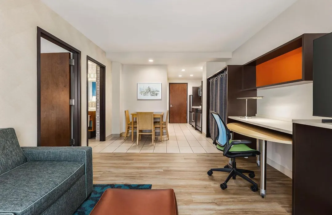 Home2 Suites Long Island City/Manhattan View-1