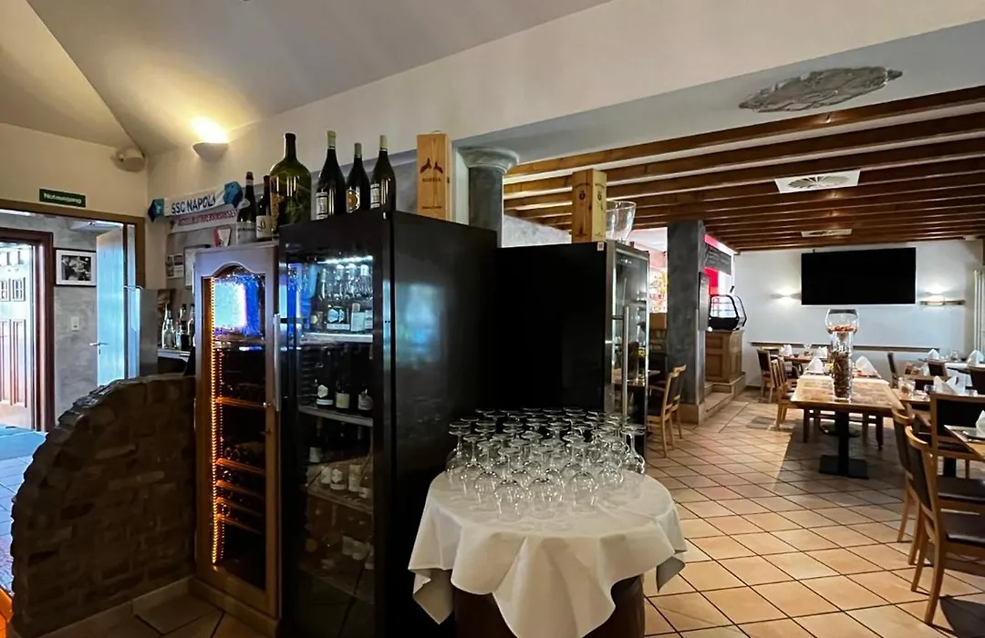 Osteria-Hotel-Centovini-1