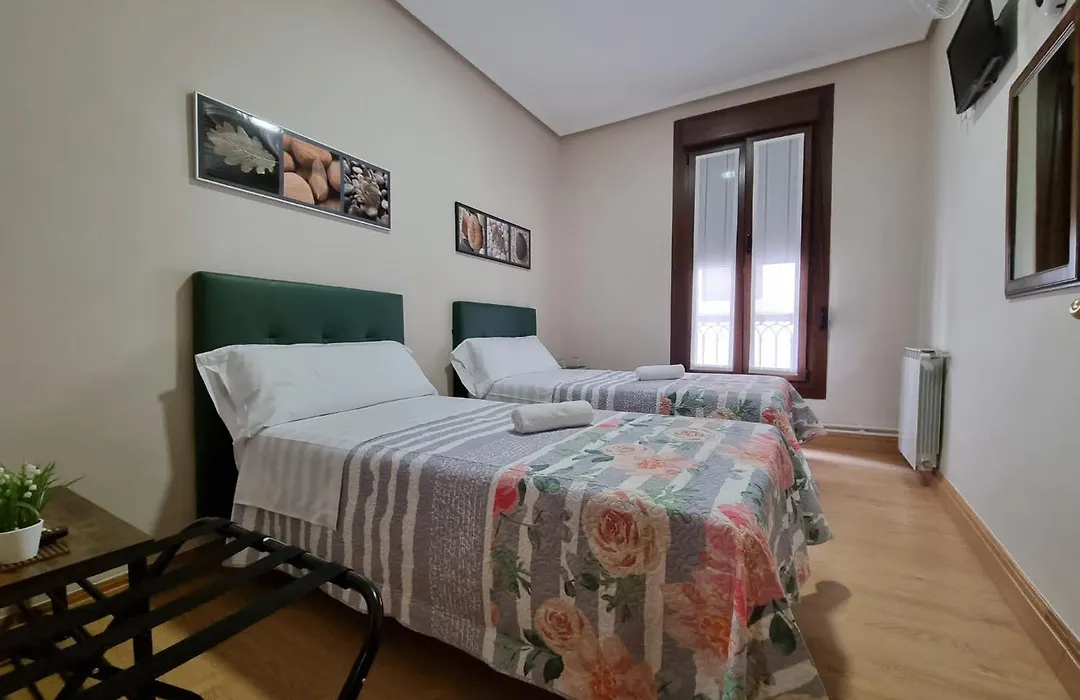 Pension Loinaz-1