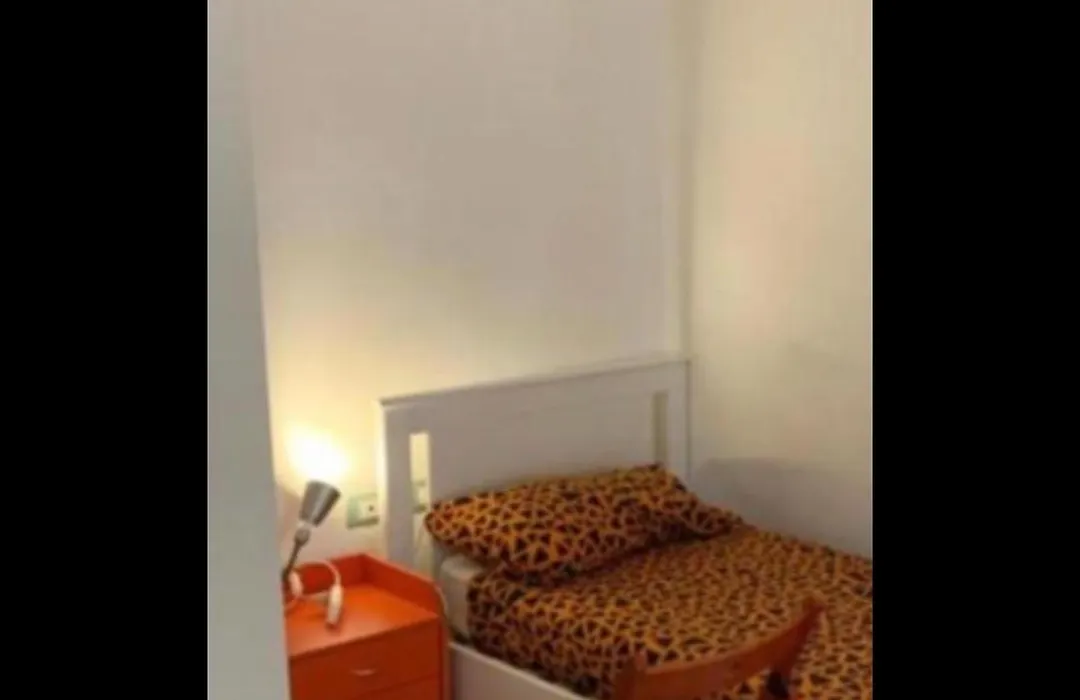 Backpackers House-1