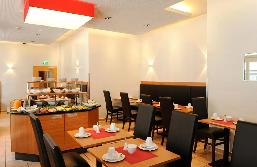 Hotel Isartor-1