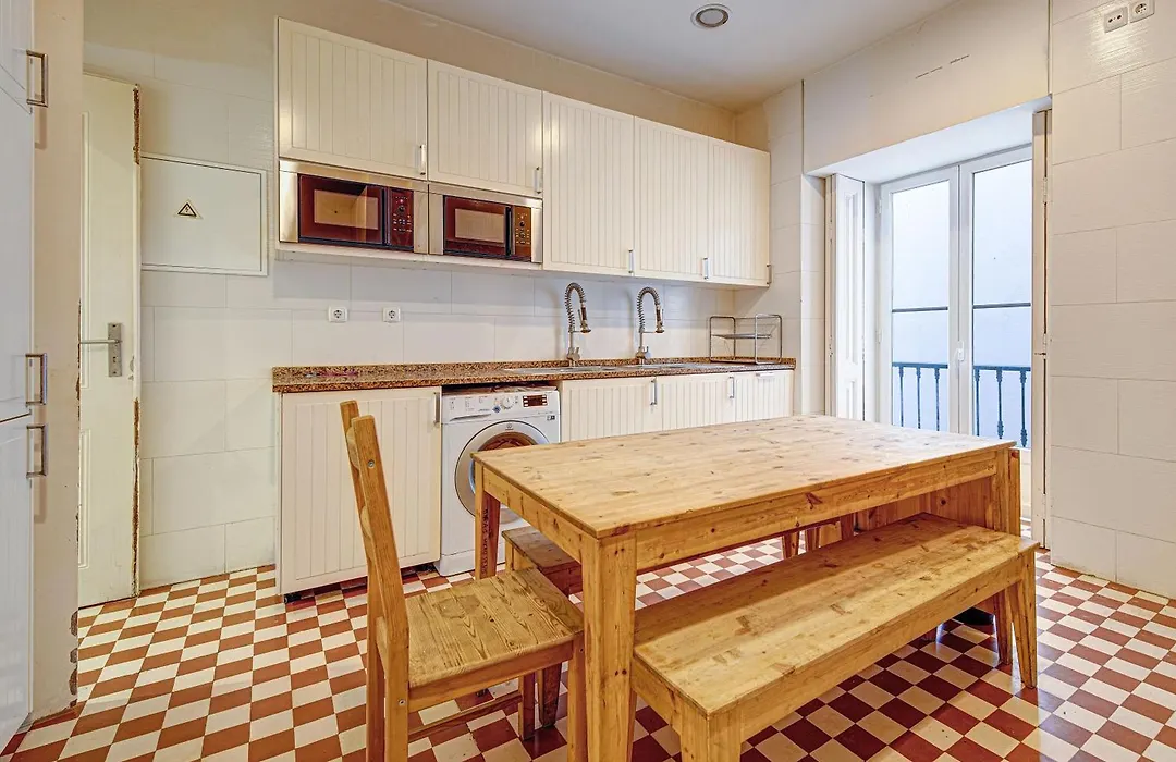 Avenida Liberdade Guesthouse-1