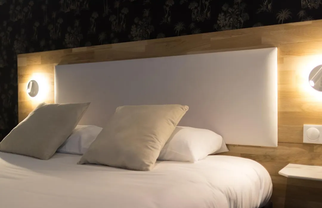 Brit Hotel Privilege Le Royal - Centre Gare-1
