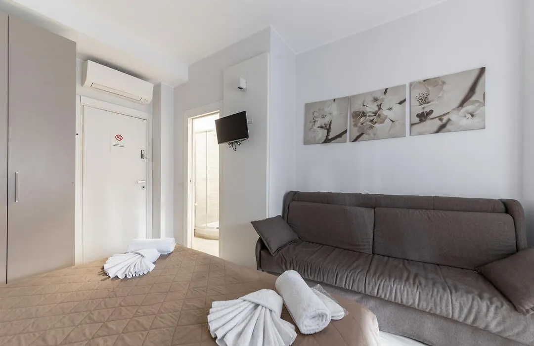 Chezromyk The Kosher B&B-1