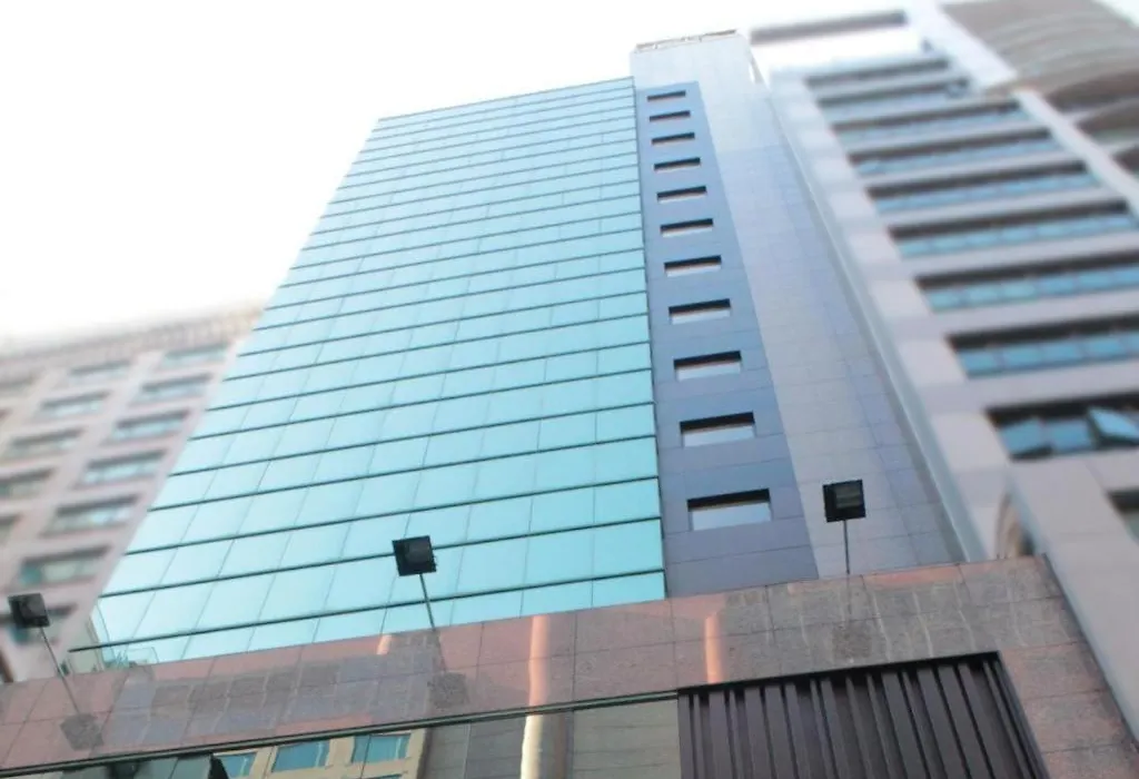 Noble Park Hotel-1