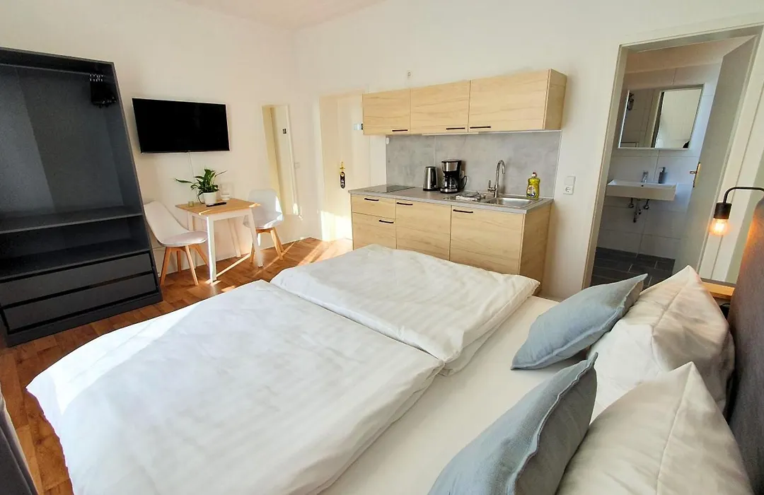 Good Stay Aparthotel mit kostenlosen Parkplätzen-1