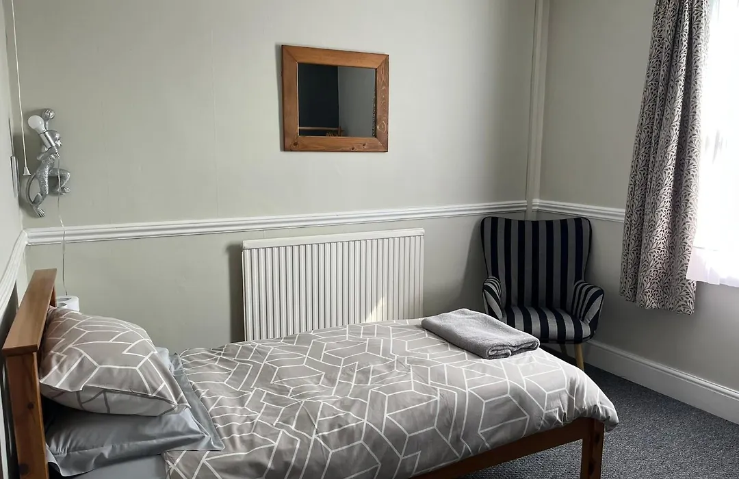 Bourton House-1
