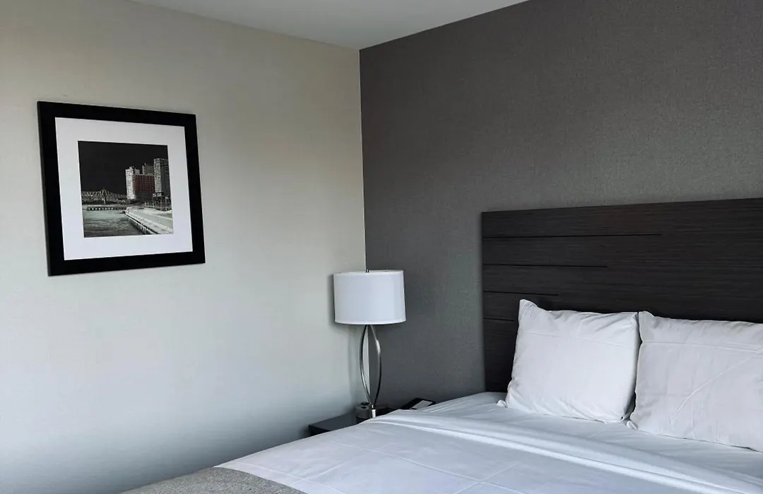 Capital Hotel Long Island City-1