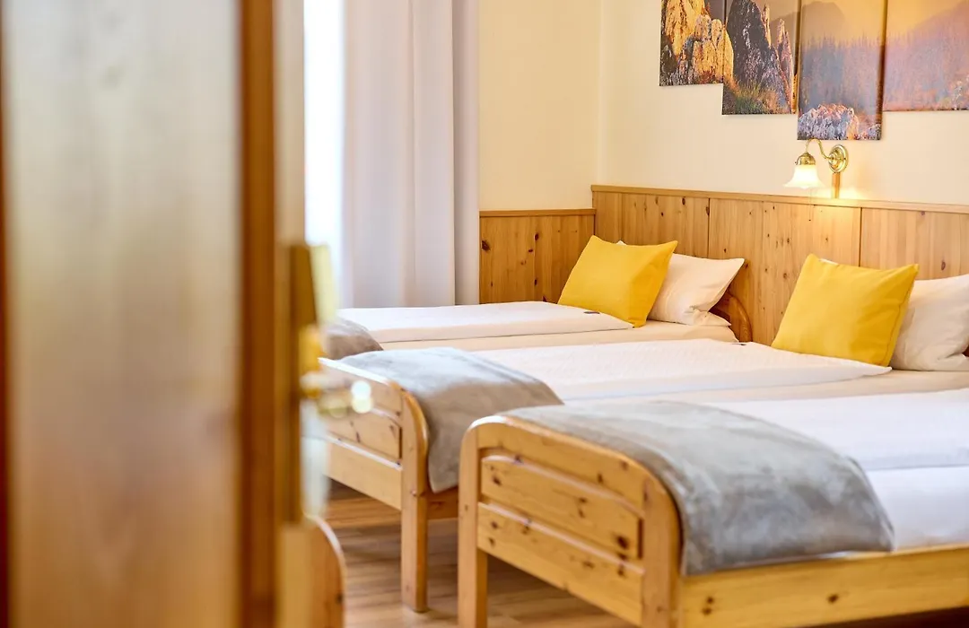 Airport-Hotel Fortuna-1