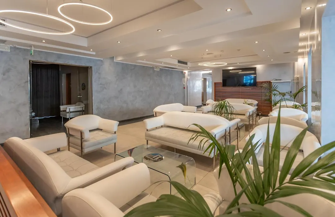Club Hotel - Fronte Mare Con Depandance Adiacente-1