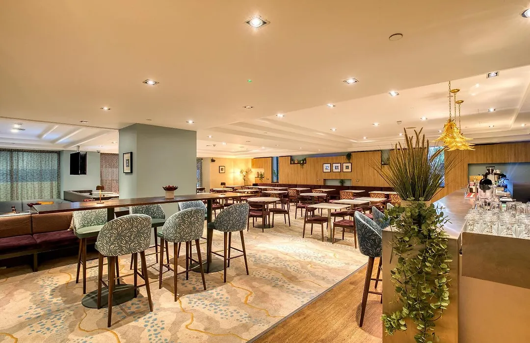 Hilton London Kensington Hotel-1