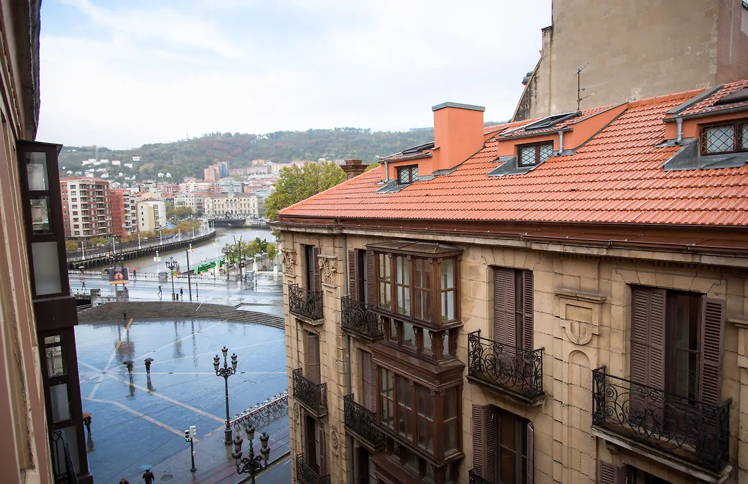Petit Palace Arana Bilbao-1