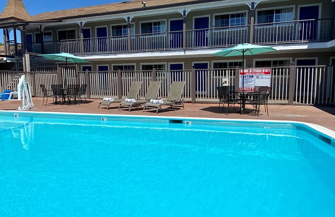 Surestay Hotel By Best Western Santa Cruz-1