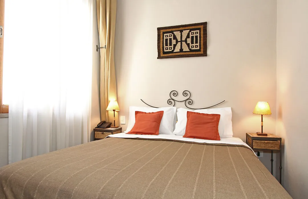 A Hotel-1