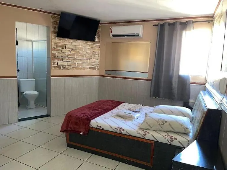 Hotel Tenda Próximo a Regis Bitencourt e Taboão Da Serra-1