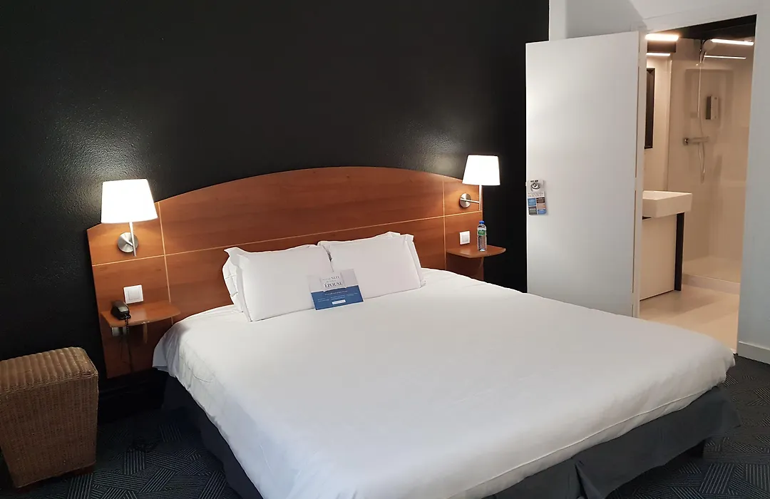 Kyriad Hotel Clermont Ferrand Centre-1