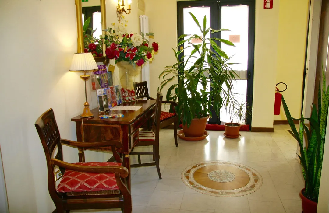 Hotel Alessandro Della Spina-1