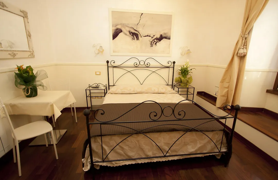 Le Suite Di Via Ottaviano - Suite In Rome B&B-1