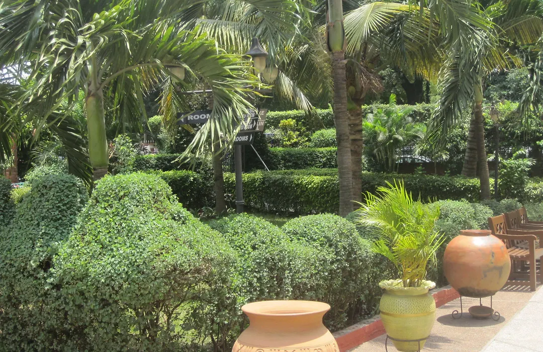 Coconut Grove Regency Hotel-1