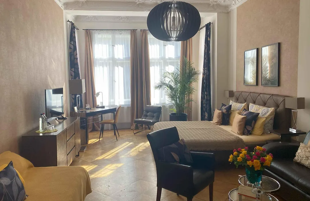 Boutique Hotel Mittendrin Berlin-1