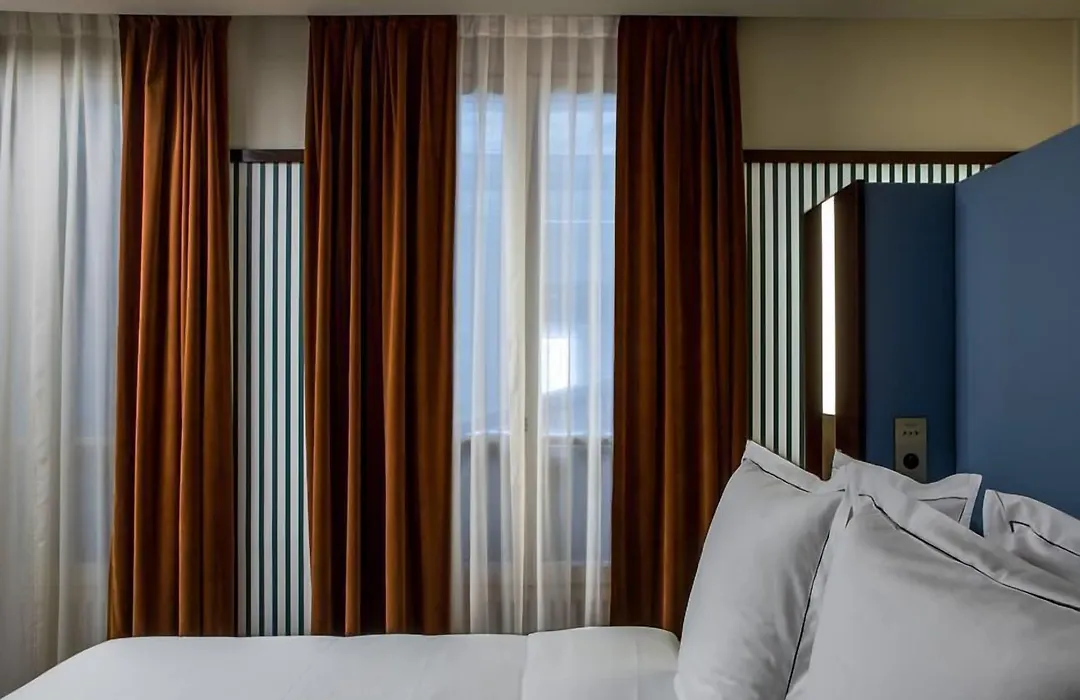 Hotel Du Rond-Point Des Champs-Elysees - Esprit De France-1