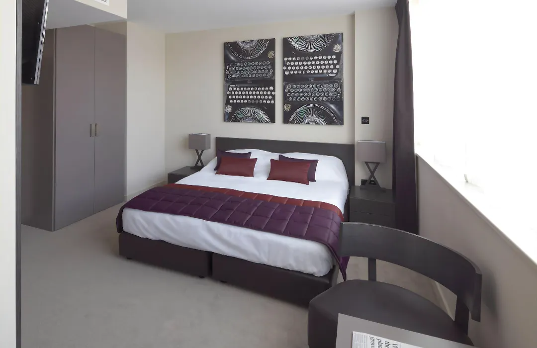 Hotel Xanadu-1
