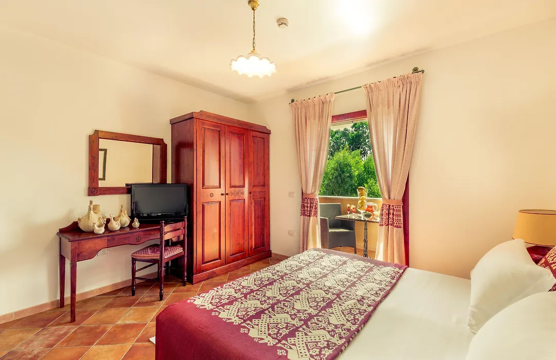 Residence Sos Alinos-1