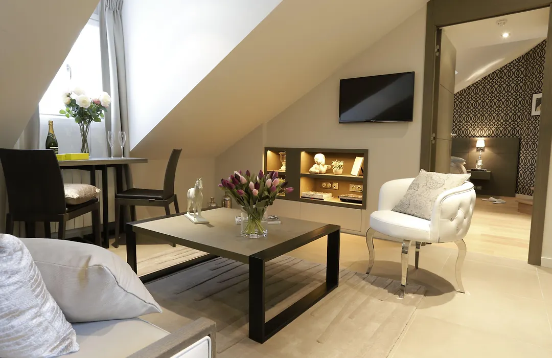 Roi de Sicile - Rivoli -- Luxury apartment hotel-1