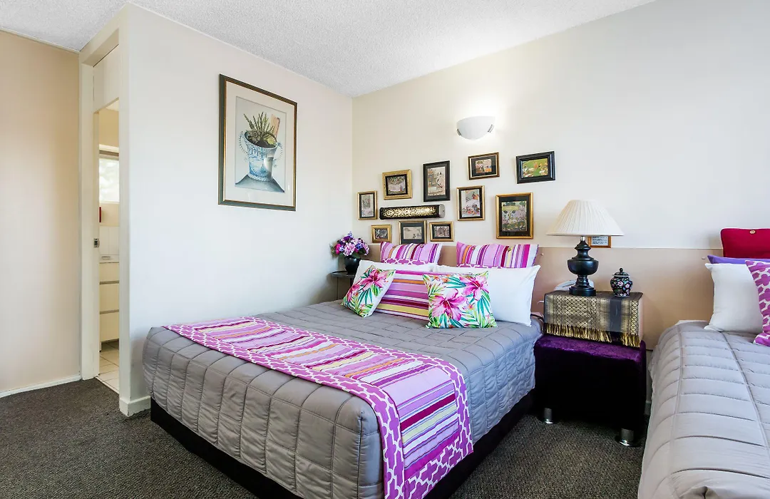 Airport Riverview Motel-1