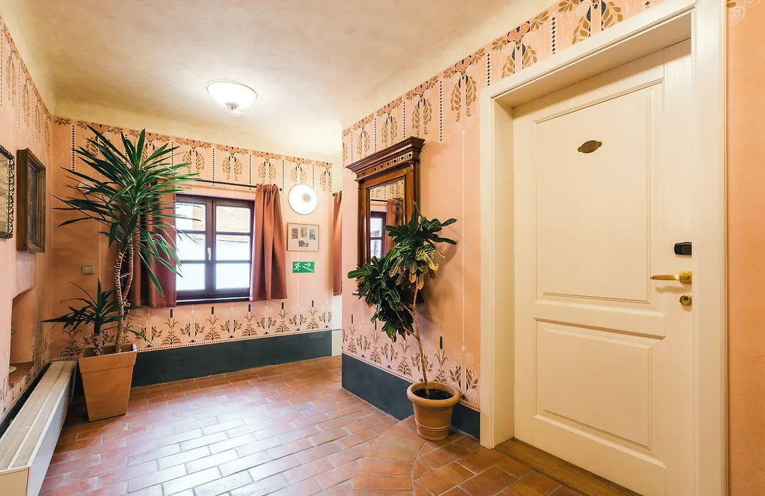 Hotel Latran-1