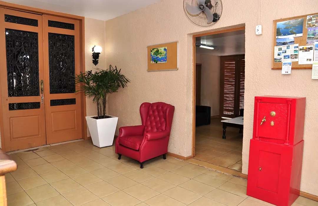 Hotel Plaza Riazor-1