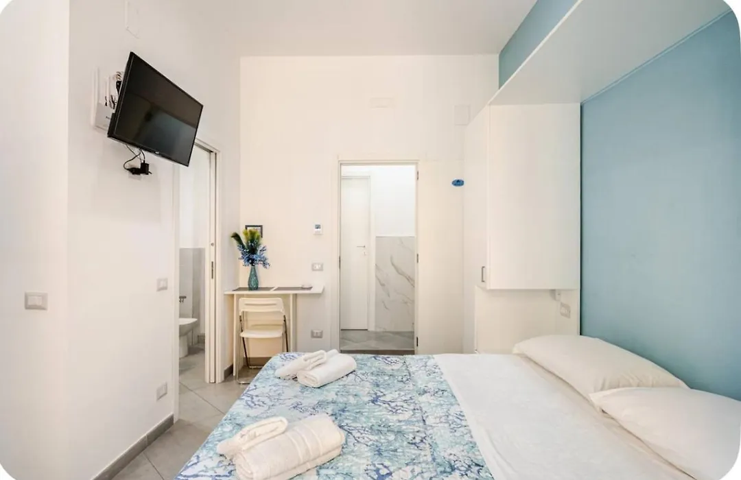 Duomo 34 Guest Room-1