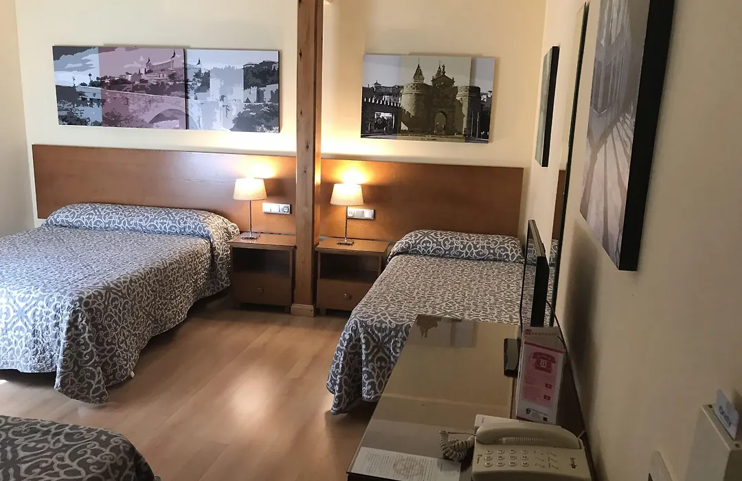 Hostal Santo Tome-1