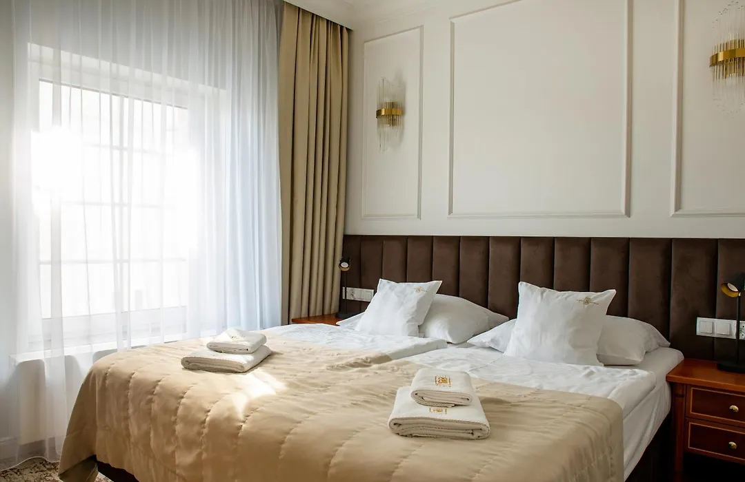 Hotel Piast-1
