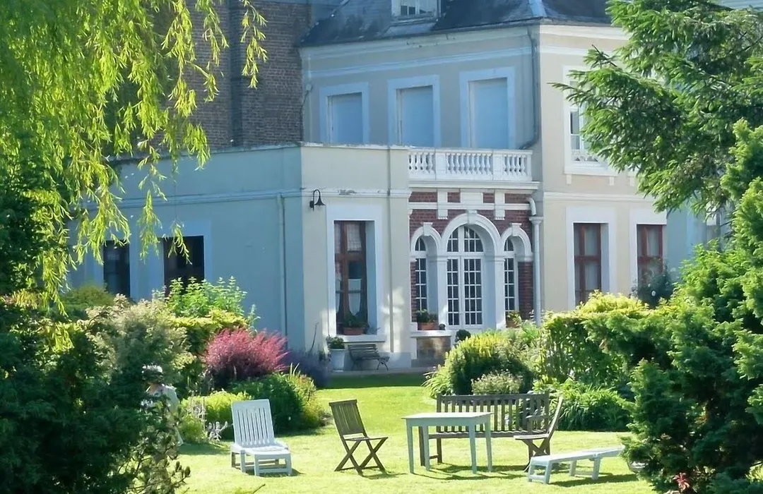 Au Jardin Des Deux Ponts-1