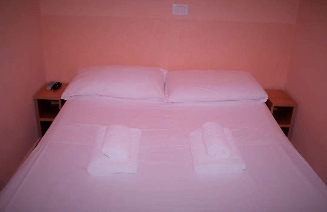 Hotel Moon Light-1