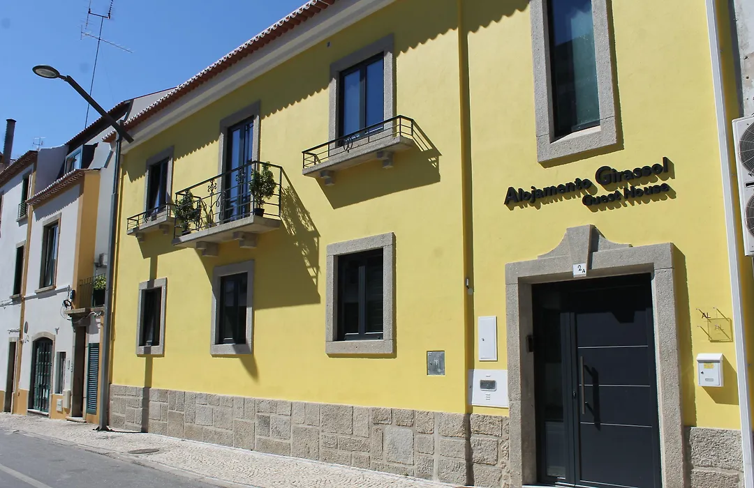 Alojamento Girassol - Guest House - Quarto Com Casa De Banho Privativa-1