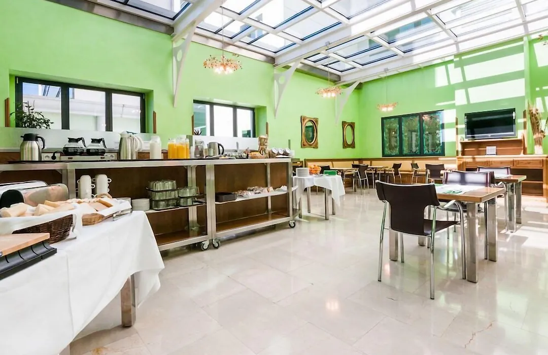 Hotel Julia-1