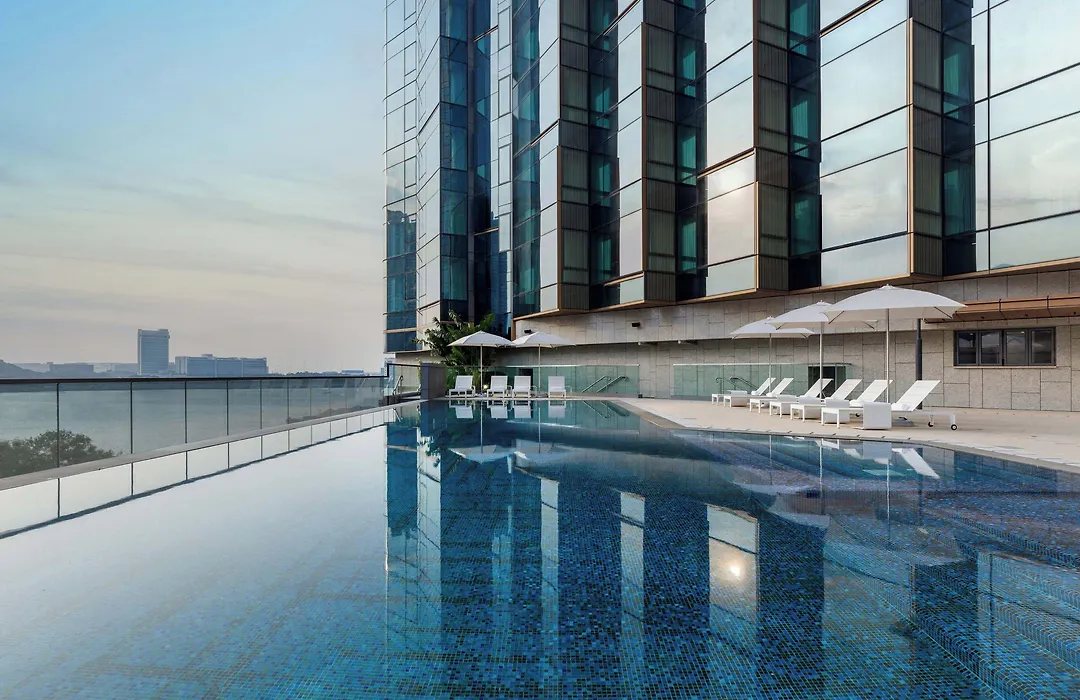 Sheraton Hong Kong Tung Chung Hotel-1