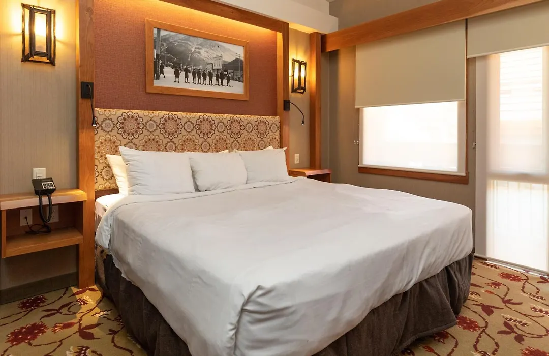 Banff Ptarmigan Inn-1