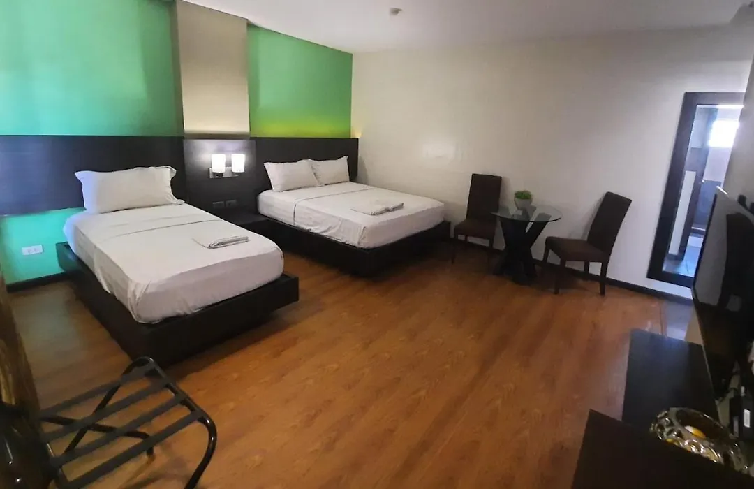 Lorenzzo Suites Hotel Makati-1