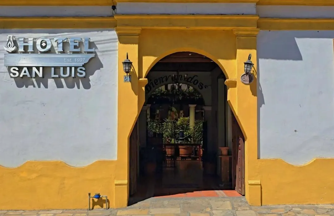Hotel San Luis-1