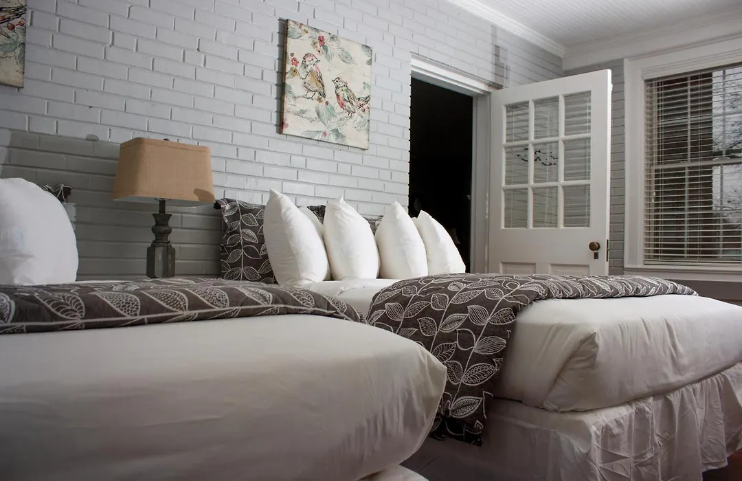 Fort Harrison State Park Inn-1