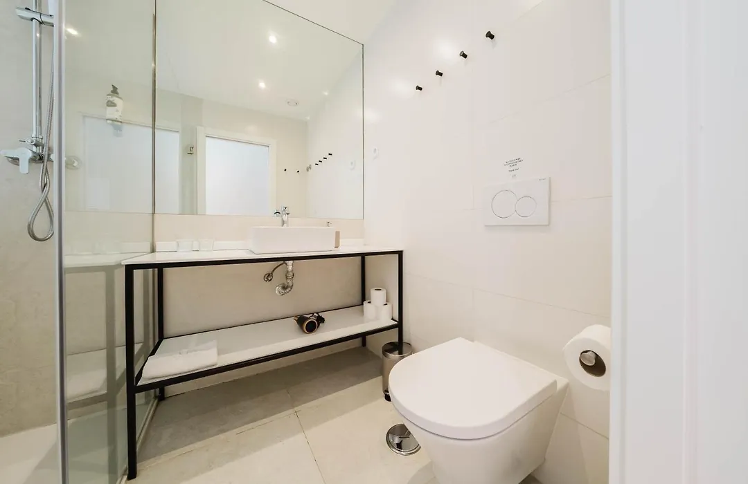 Gs Chiado Boutique Studios & Suites-1