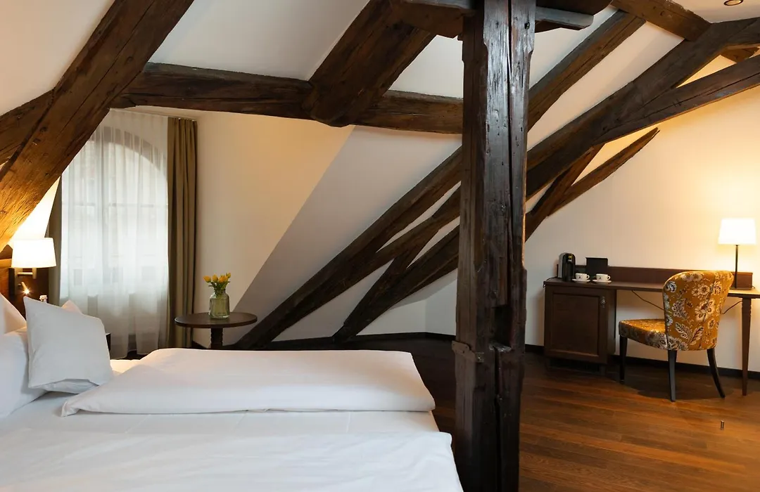 Altstadthotel Arch-1