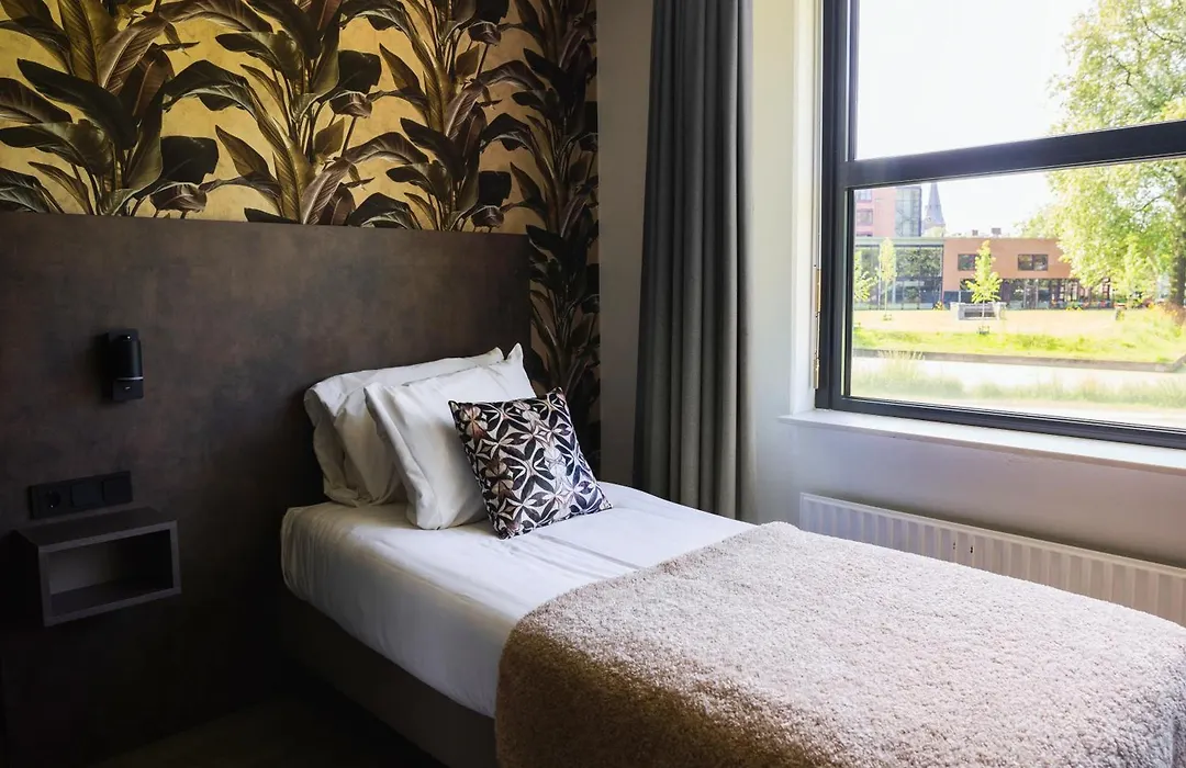 Hotel WICC-1