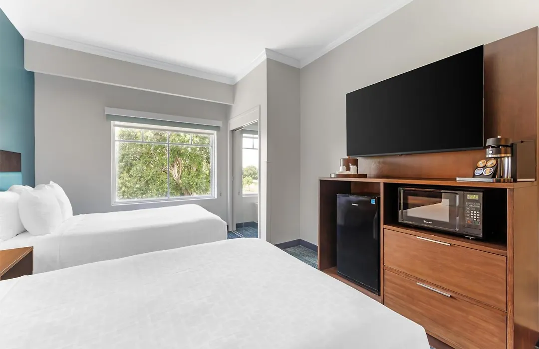Best Western Plus Miami Airport North Hotel & Suites-1