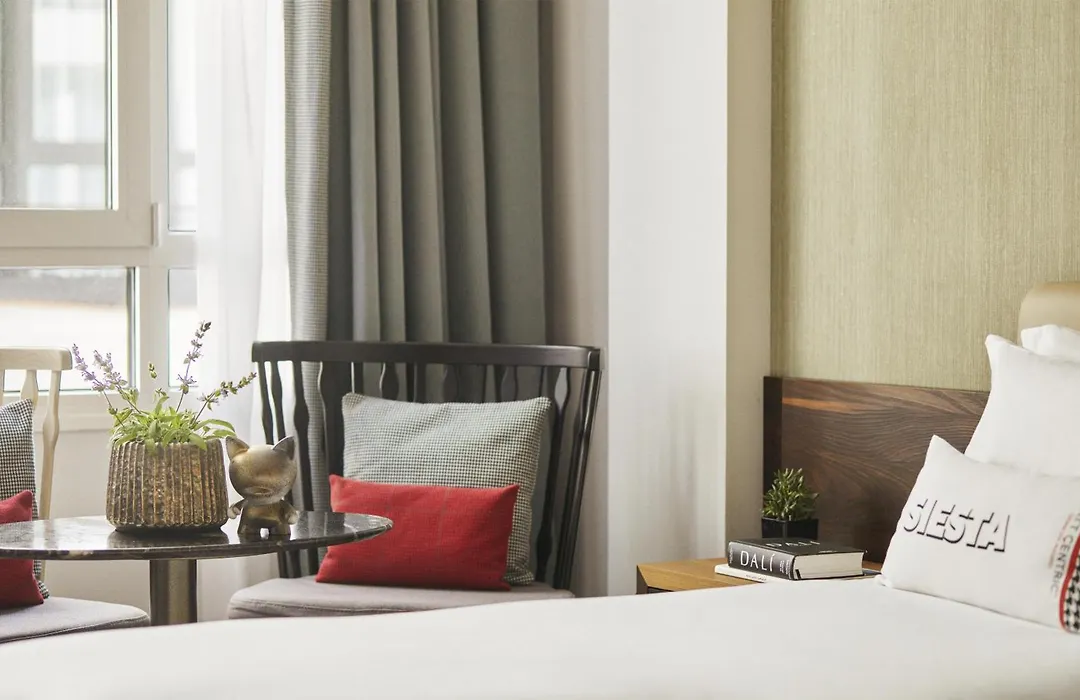 Hyatt Centric Gran Via Madrid-1
